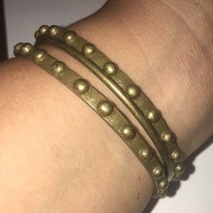 Jewelry - 3 textured brass bracelets ❤️ Jewelry - 3 textured brass bracelets ❤️